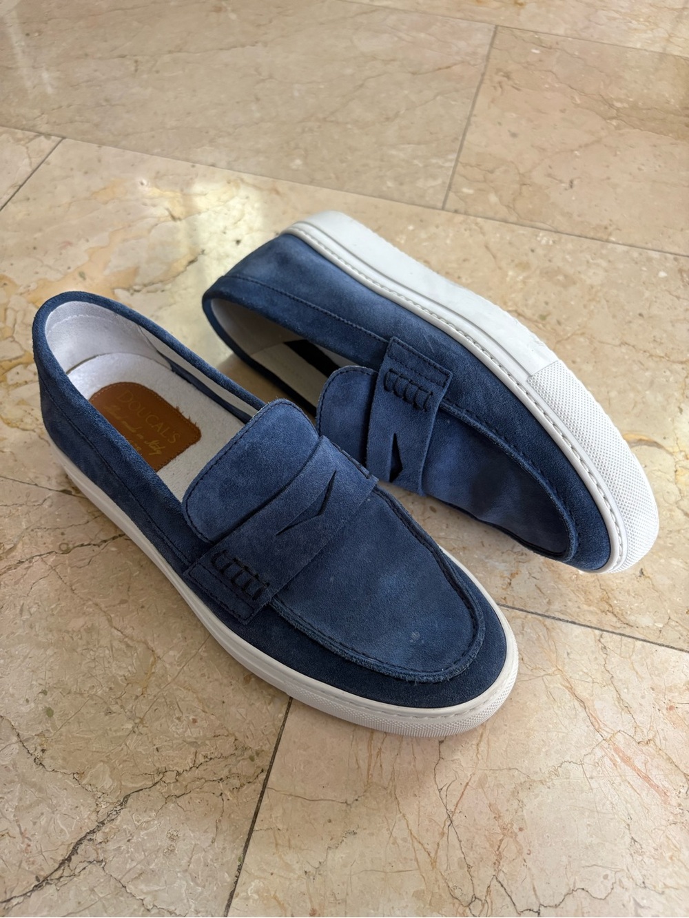 Doucal’s Classic Blue Suede Slip-On Loafers for Men 39.5